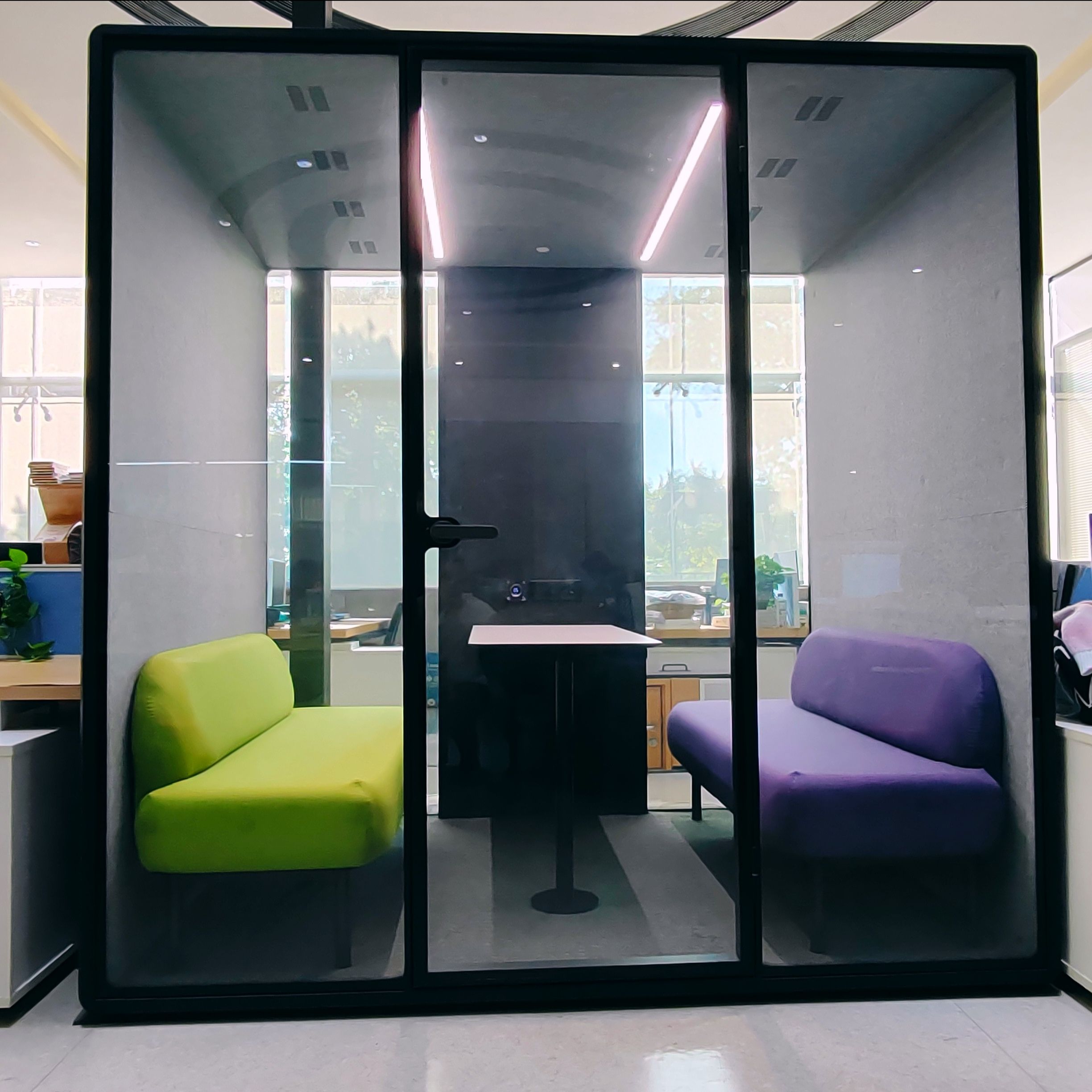 4 people black work pods